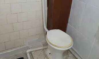 Imagem 7: Quitinete, em condomínio de casas, vaga na frente, Rua Padre Telêmaco-Cascadura-RJ