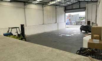 Imagem 7: Lindo Galpão com pé direito 7,5m²- com uma ótima localização