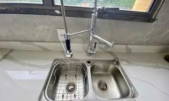 Imagem 6: Apartamento lindo, amplo, totalmente reformado, 4 quartos, 1 (suíte), 2 vagas