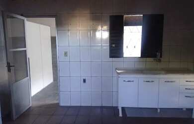 Imagem 4: Alugo kitnet incluído água e luz