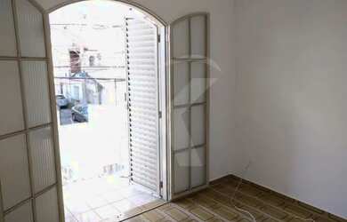 Imagem 3: Casa com 2 quartos, sala, cozinha, banheiro e área de serviço