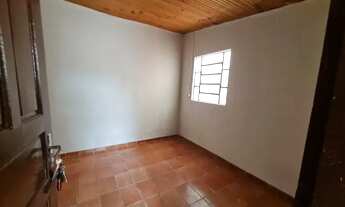 Imagem 2: Alugo casa de 3 cômodos e 1 vaga