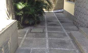 Imagem 2: Casa para venda possui 237 metros quadrados e 5 quartos em São Francisco - Niterói .Troco