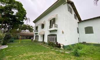 Imagem 2: Casa em estilo colonial no coração da Vila Oliveira