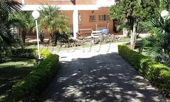 Imagem: Linda casa em Serra Da Cantareira