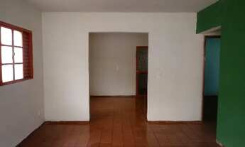 Imagem 6: Casa no Jd Mont Serrat, 2 quartos, toda reformada, murada e com cerca elétrica