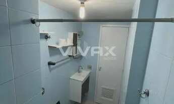 Imagem 4: Rocha - Rua 24 de Maio - Apto Sala 2 Quartos Dependência Completa - 58 m² IPTU - Portaria