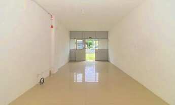 Imagem: Loja com 3 Dormitorio(s) localizado(a) no