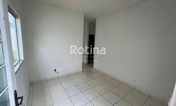 Imagem 2: Casa para aluguel, 2 quartos, 2 vagas, Jardim Europa - Uberlândia/MG