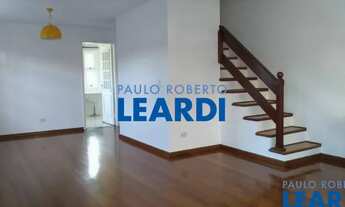 Imagem: CASA ASSOBRADADA - VILA SÔNIA - SP