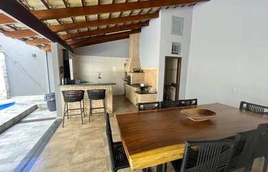 Imagem 2: LINDA CASA MEDINDO 260 M² 03 dorm(s) / 01 suíte(s) no Santa Mônica - Uberlândia