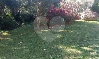 Imagem 3: Terreno à venda na Serra da Cantareira em Mairiporã/SP. Em condomínio fechado