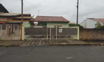 Imagem: Casa Wanel Ville 1 com 2 dormitoris e uma