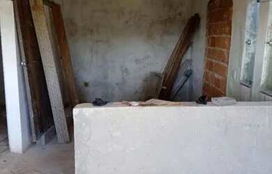 Imagem 3: Casa 2 /4 só terminar. 31/ * garagem 2 carros