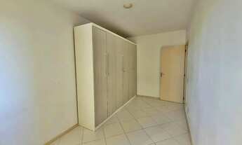 Imagem 7: Apartamento com 2 dormitórios, sala, sacada, banheiro social e cozinha, garagem rotativa