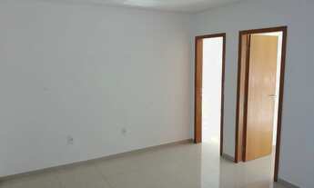 Imagem 3: ALUGO / UMA CASA TRANQUILA E EM CONJUNTO / FINO ACABAMENTO/ COROADO