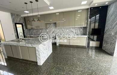 Imagem 3: Casa em condomínio à venda, 3 quartos, 3 suítes, 4 vagas, Shopping Park - Uberlândia/MG