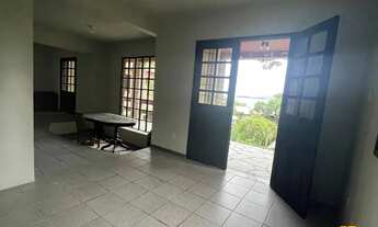 Imagem 4: Casa em Sambaqui