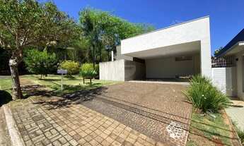 Imagem 2: Casa com 3 quartos no Condomínio Royal Forest