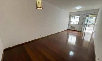 Imagem 5: Espaçoso Quarto e sala com varanda e dep. Completa com 1 vaga IPANEMA