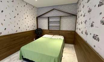 Imagem 5: Casa Moderna com 3 quartos, Planejados, Porcelanato, Área Gourmet, Garagem, Energia Solar