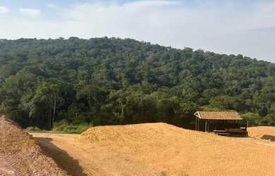 Imagem 7: Terreno vista mata e privacidade