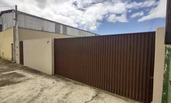 Imagem 3: Casa bem localizada, com quintal amplo