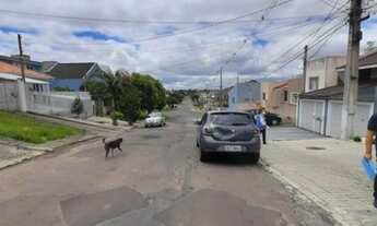 Imagem 4: Sobrado para Venda em Curitiba, Bairro Alto, 5 dormitórios, 1 suíte, 4 banheiros, 2 vagas