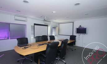 Imagem 6: Andar comercial inteiro em Moema, são 317,80m² de área útil a 300 metros da estação Moema