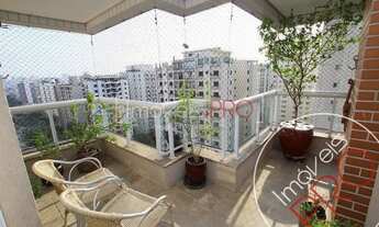 Imagem 2: 198m² com excelente localização em Moema com 3 vagas