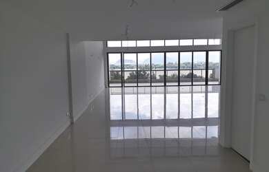 Imagem 7: Duplex para venda tem 430 metros quadrados com 5 quartos em Barra da Tijuca - Rio de Janei