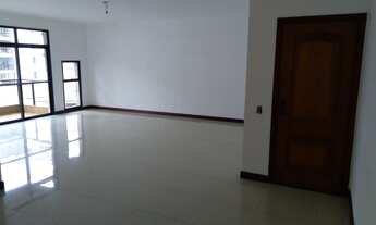 Imagem 6: Ótimo Apartamento com 260m2 na Rua Pereira Nunes na Quadra da Praia no Ingá