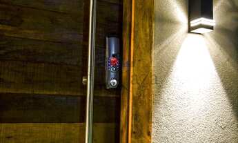 Imagem 5: Casa de condomínio sobrado para venda possui 390 metros quadrados com 5 quartos