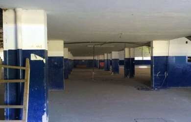 Imagem 6: Galpão 42.000 área construída 84.000 área total 100 vgs estacionamento