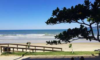 Imagem: Frente mar, com 03 dormitórios, todo climatizado!