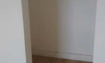 Imagem 5: AMPLA COBERTURA EM RUA TRANQUILA