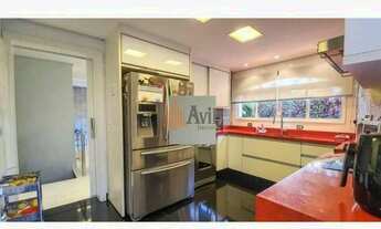 Imagem 6: Sobrado de condomínio alto padrão