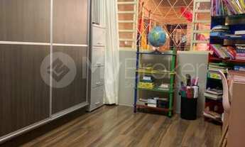 Imagem 6: Casa com 4 quartos - Bairro Parque Anhangüera em Goiânia