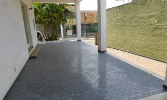 Imagem 7: Casa duplex para aluguel e venda possui 224 m2 com 4 quartos em Centro - Nova Iguaçu - RJ