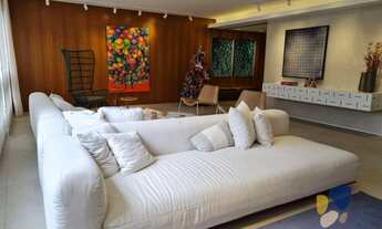 Imagem 2: Av. Rui Barbosa !Lindíssimo Apartamento todo Reformado com 280 m², 4 suítes, 6 banheiros e