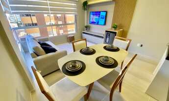 Imagem 2: Uma quadra do mar e duas Praças- Apartamento de 2 dormitórios, mobiliado e decorado, box