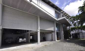 Imagem 2: Imóvel versátil com projeto singular - 1.970m² de área construída - Galpão