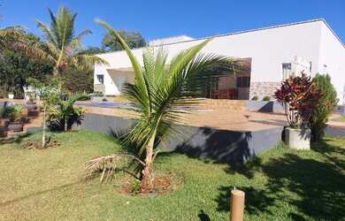 Imagem 5: Casa em condomínio fechado de chácaras com área de 1.633M² e de construção 302m²