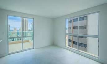 Imagem 3: Apartamento em Balneário Camboriú com 226m² com 4 suítes, andar alto e vista para o mar!