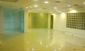 Imagem 2: Sala Comercial 225 m 2 Próximo ao Metro Com 4 Vagas