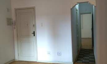 Imagem: PERTO DE TUDO Quarto e sala Tijuca