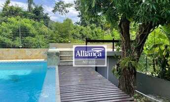 Imagem 7: Casarão no cobiçado condomínio Village Pendotiba - 4 dormitórios (3 suítes), 4 vagas de ga