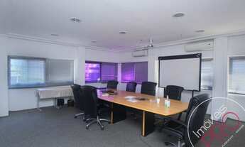 Imagem 5: Andar comercial inteiro em Moema, são 317,80m² de área útil a 300 metros da estação Moema