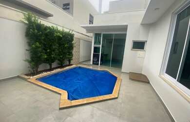 Imagem 6: Belíssima casa em condomínio de 350m² dispondo de fino acabamento