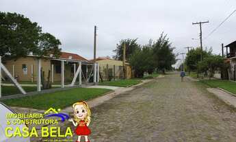 Imagem 3: Lindo Sobrado a poucos metros do mar!! Confira